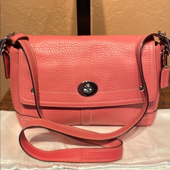 Coach Hamilton Salmon Pebbled Leather Crossbody Bag Like New!